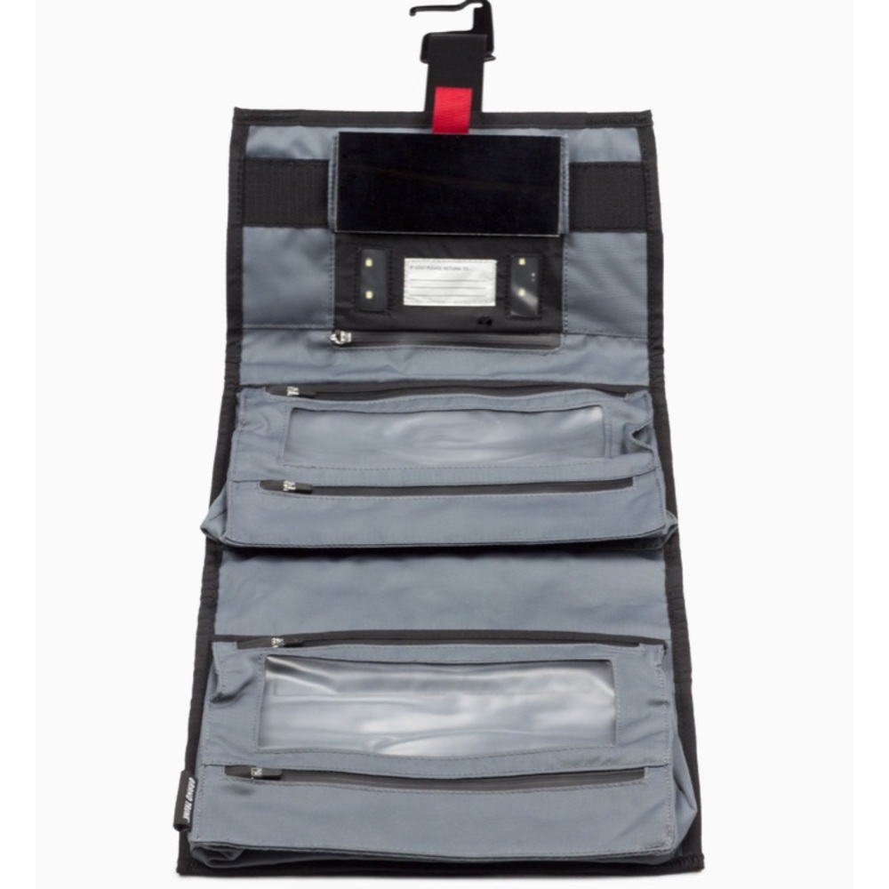 Grand Trunk Explorer - toiletry bag - large